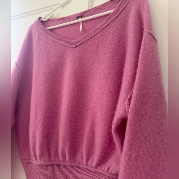 Free People Women's Sweater - Picture 4 of 4